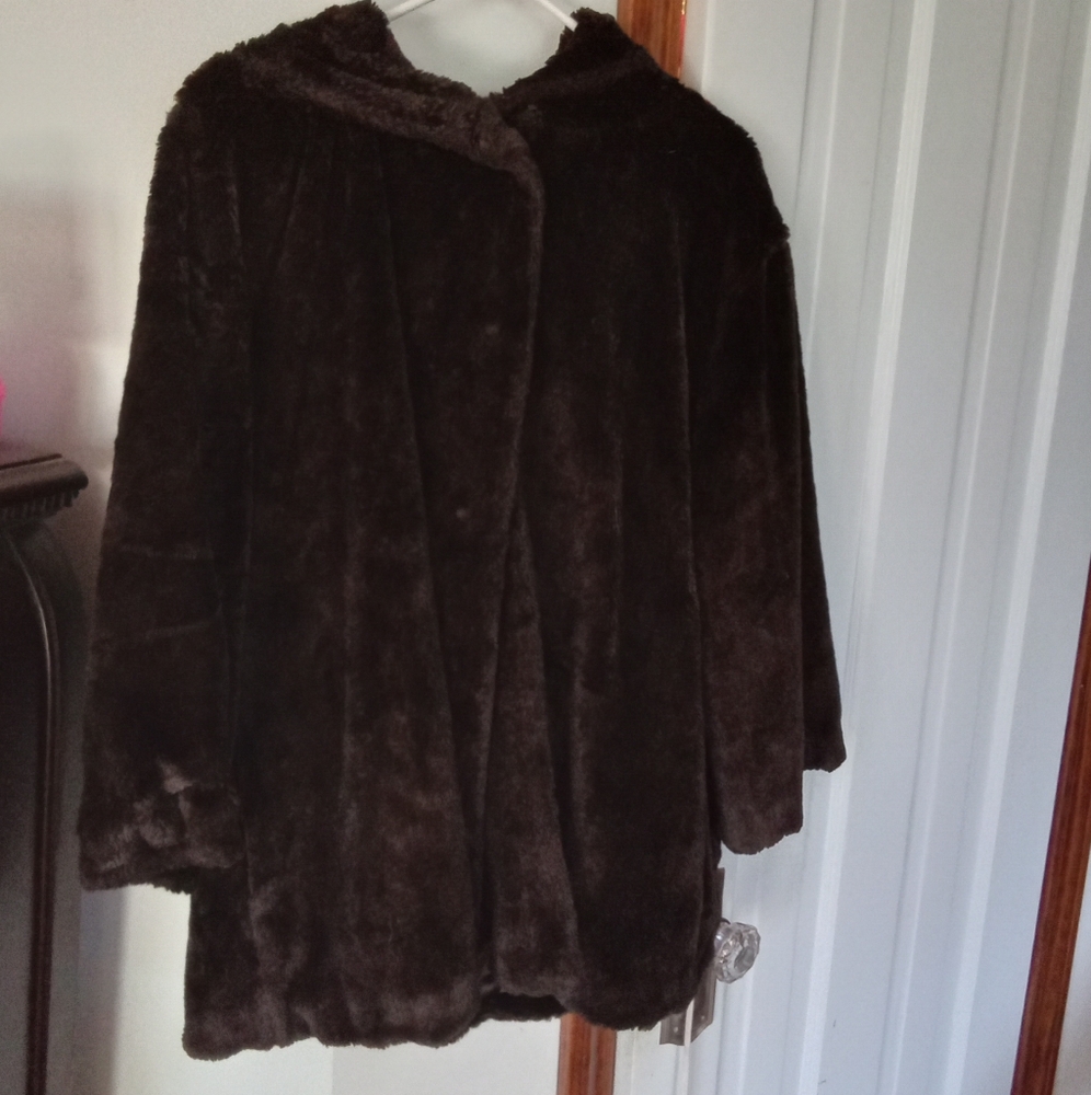 Faux fur hooded cape style 3/4 sleeve